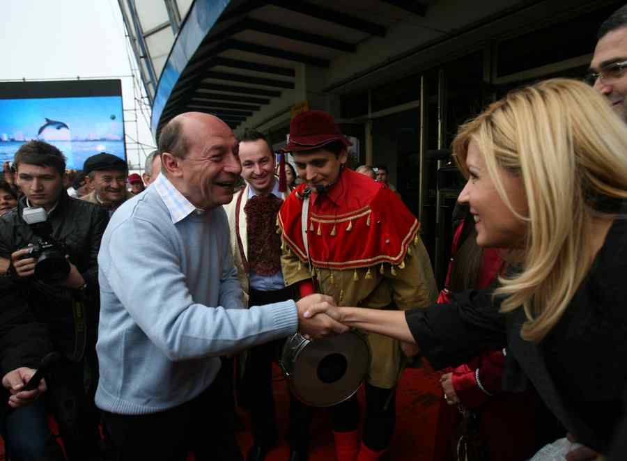 Băsescu şi Udrea, aceeaşi partitură în cazul Hellvig