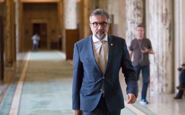 Împărțirea ciolanelor pe tarlaua ICR