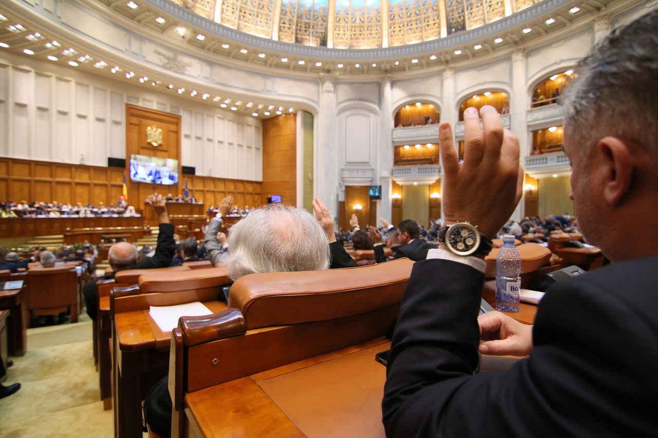 Fabrica nebună de birocrație din România