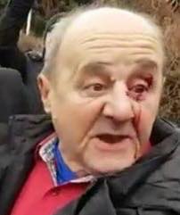 Cine e bărbatul care s-a bătut cu protestatarul
