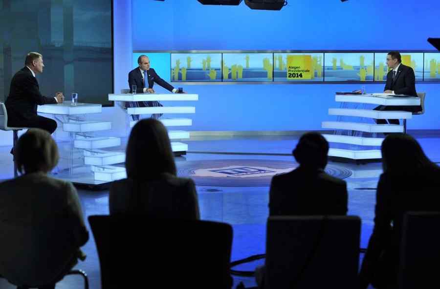 Klaus Iohannis i-o întoarce lui Rareș Bogdan