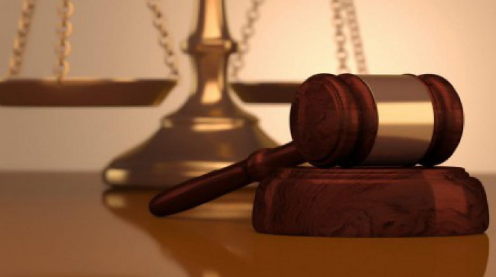 Elevul căutat de FBI află dacă va fi judecat în România. Adolescentul a trimis peste 1000 de mesaje de amenințare cu moartea