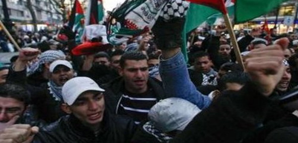 Proteste violente în Cisiordania şi Fâşia Gaza  