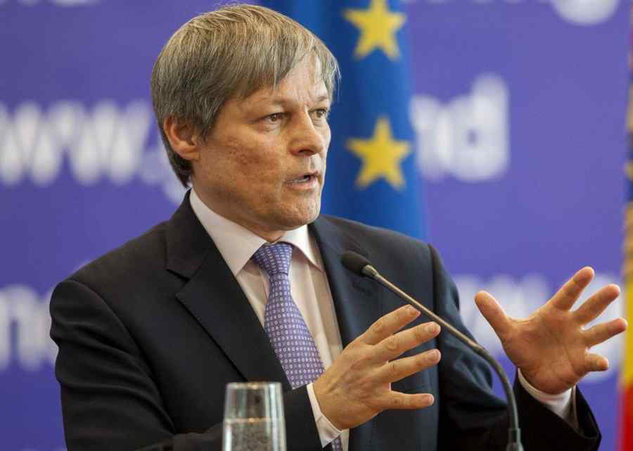 Dacian Cioloş este membru al „Friends of Europe”, organizaţie finanţată de Soros