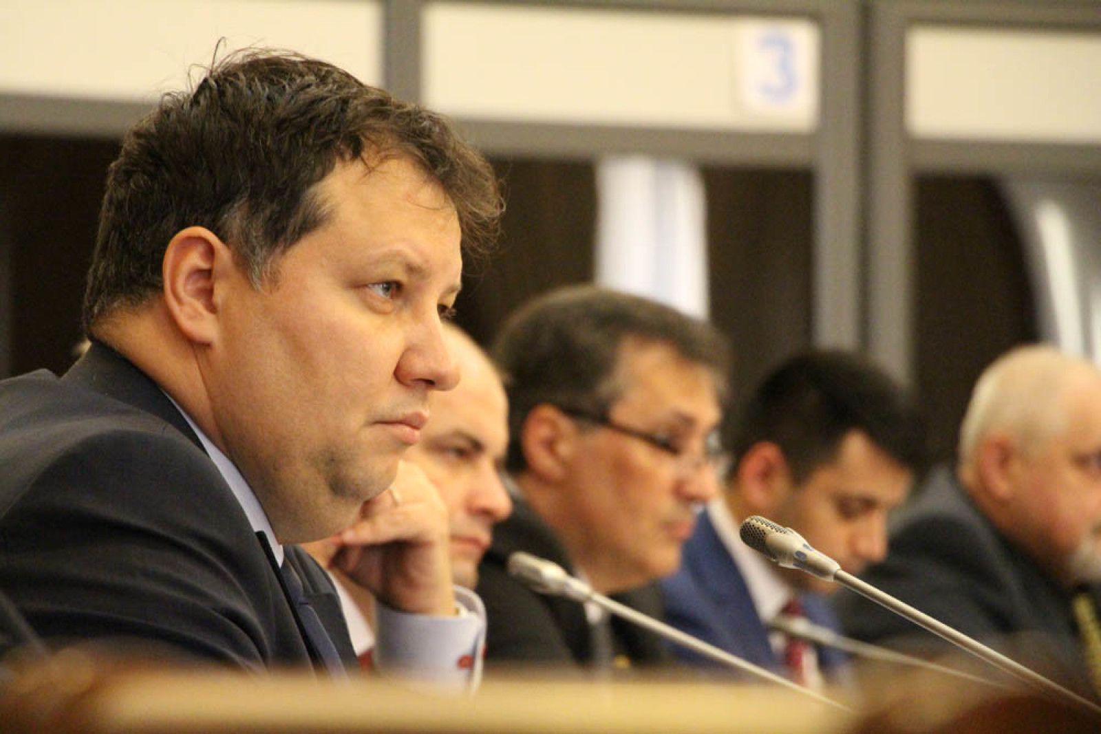 Cum să ajungi într-o funcție-cheie