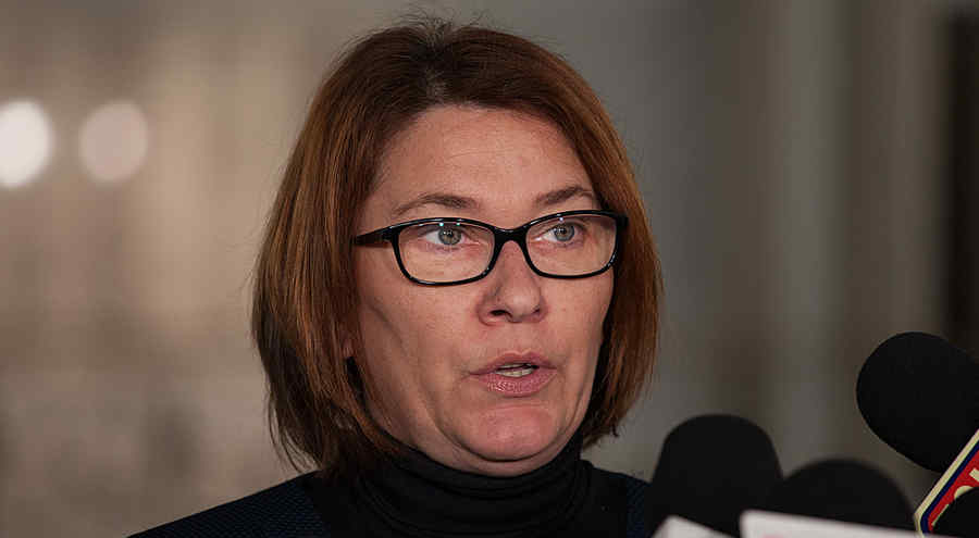 Partidul de guvernământ din Polonia, reacție la decizia CE