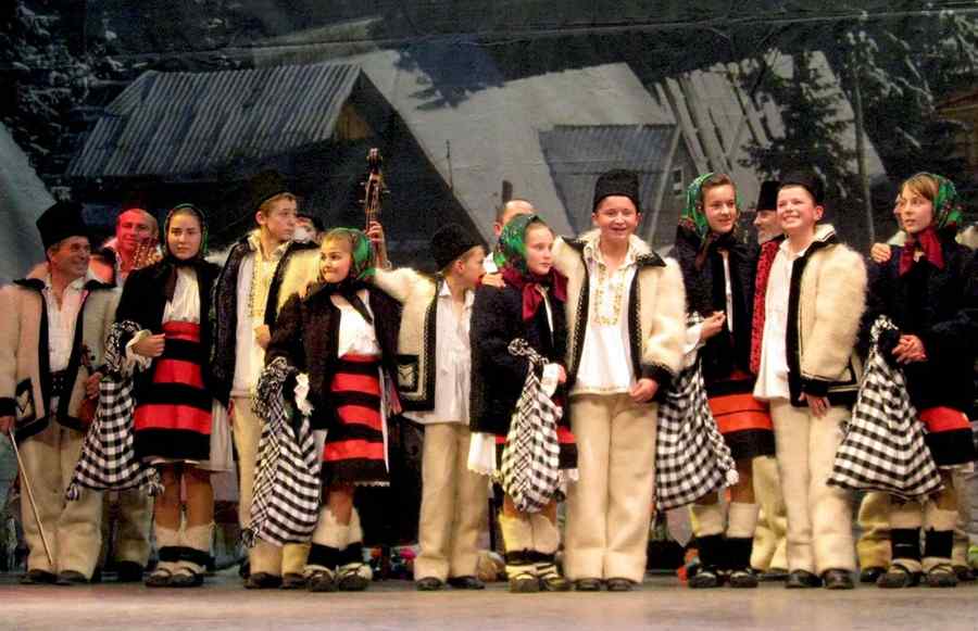 „Lăudaţi şi cântaţi şi vă bucuraţi”