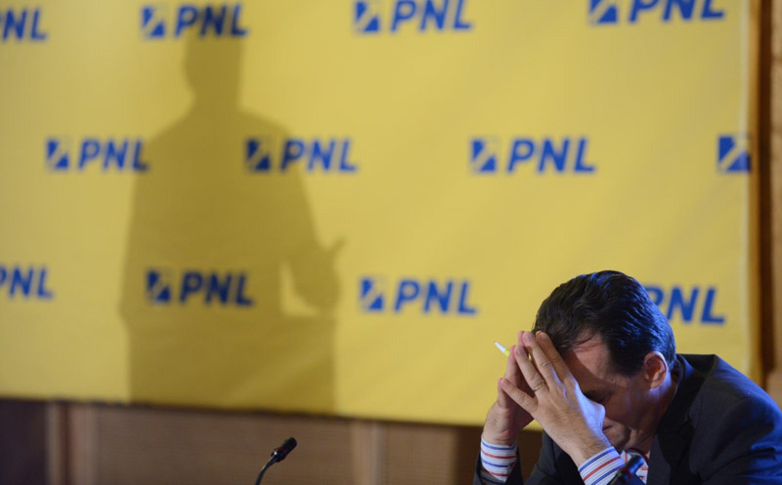 Hemoragia lui Ludovic Orban