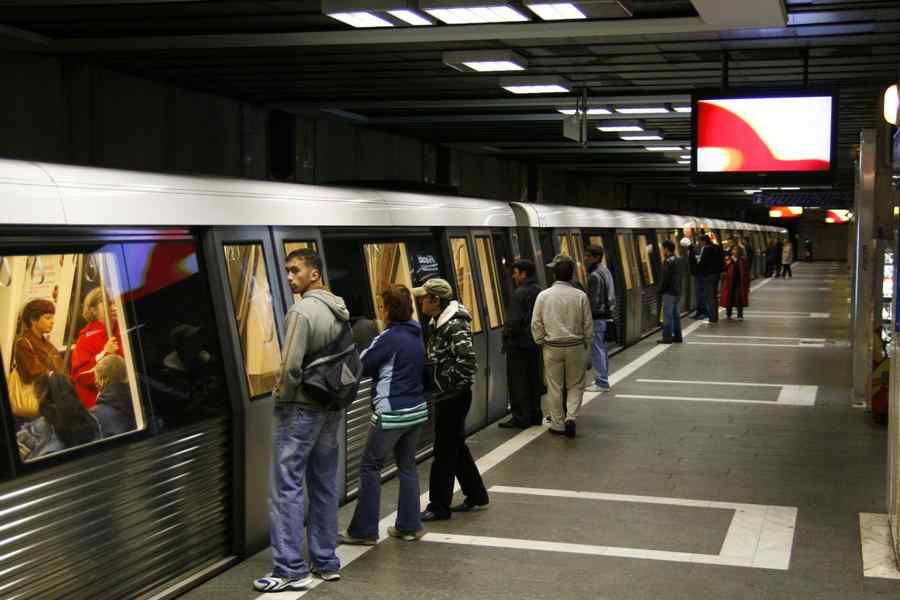 Programul RATB şi Metrorex de Revelion