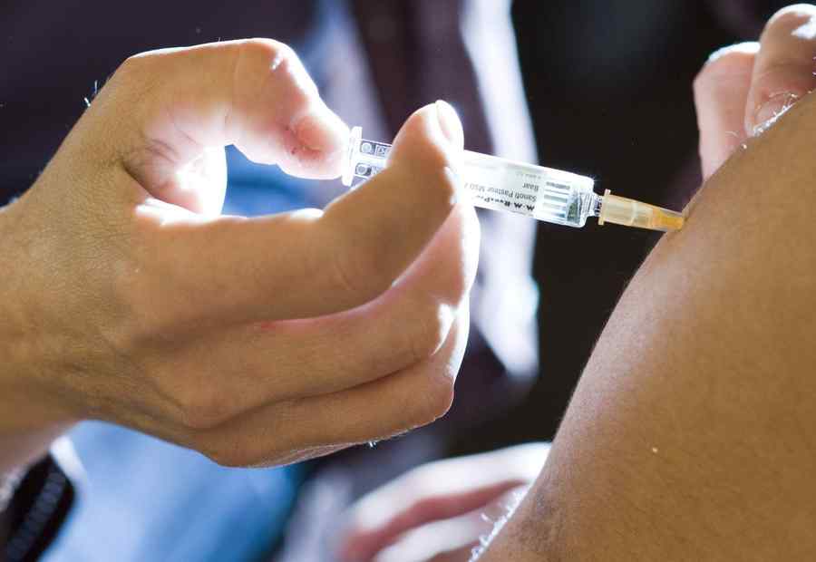 Vaccinul antigripal ajută și la prevenirea atacului de cord