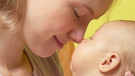 Femeile care nasc al doilea copil în timpul concediului de maternitate primesc mai puţini bani