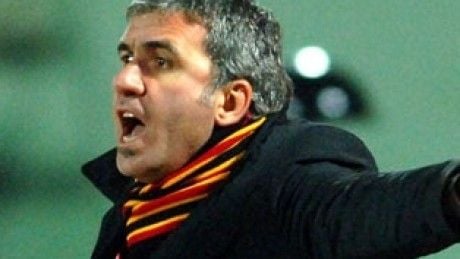 Hagi, criticat şi la victorie: „Cămaşa de antrenor este prea mare pentru el”