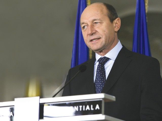 Băsescu: Ziua Culturii Naţionale ne aminteşte că România are un capital însemnat de utilizat