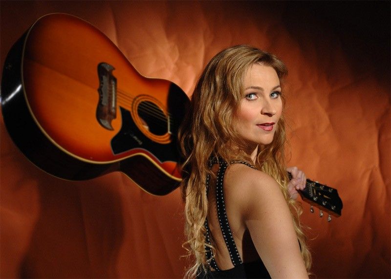 Pe aripile muzicii, la noi şi în lume