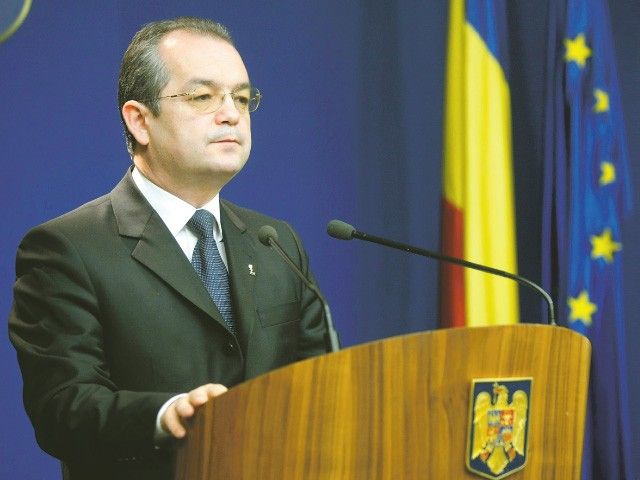 Boc: Guvernul nu susţine în acest moment privatizarea CEC Bank