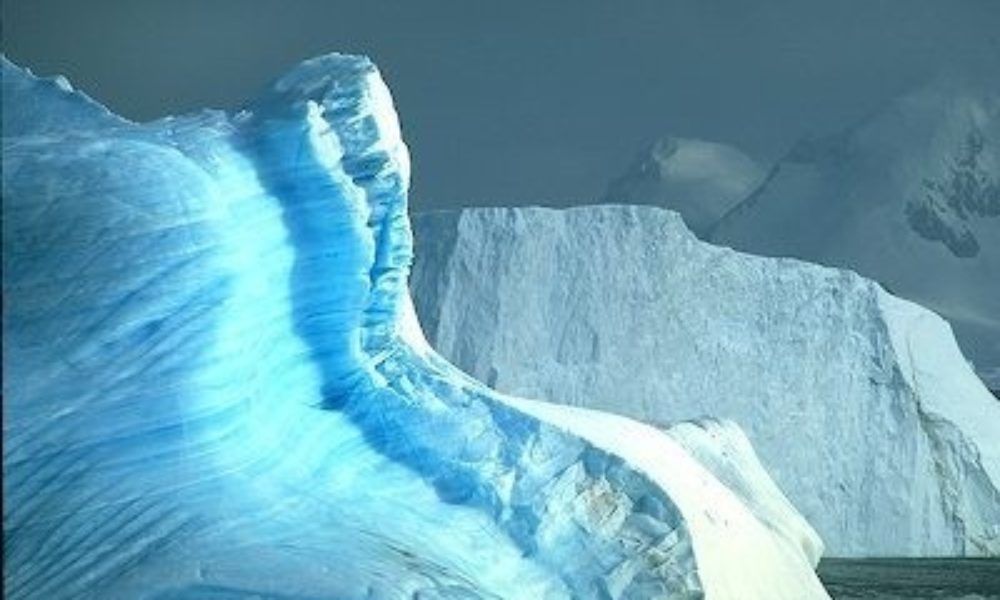 https://www.cotidianul.ro/wp-content/uploads/2018/01/08/1296562427ghetarii-iceberg-1000x600.jpg
