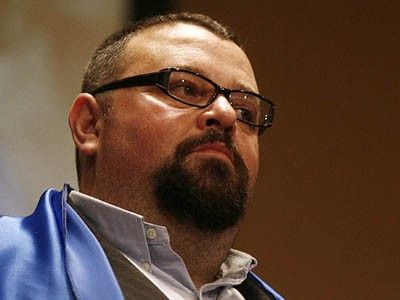 Piedone cere preluarea de către primăriile de sector a atribuţiilor privind  câinii vagabonzi