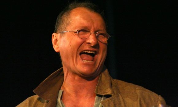 „Ora veselă” la Majestic