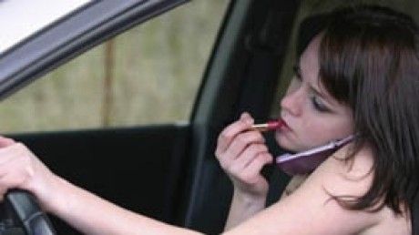 Femeile vor plăti asigurări auto mai scumpe decât până acum