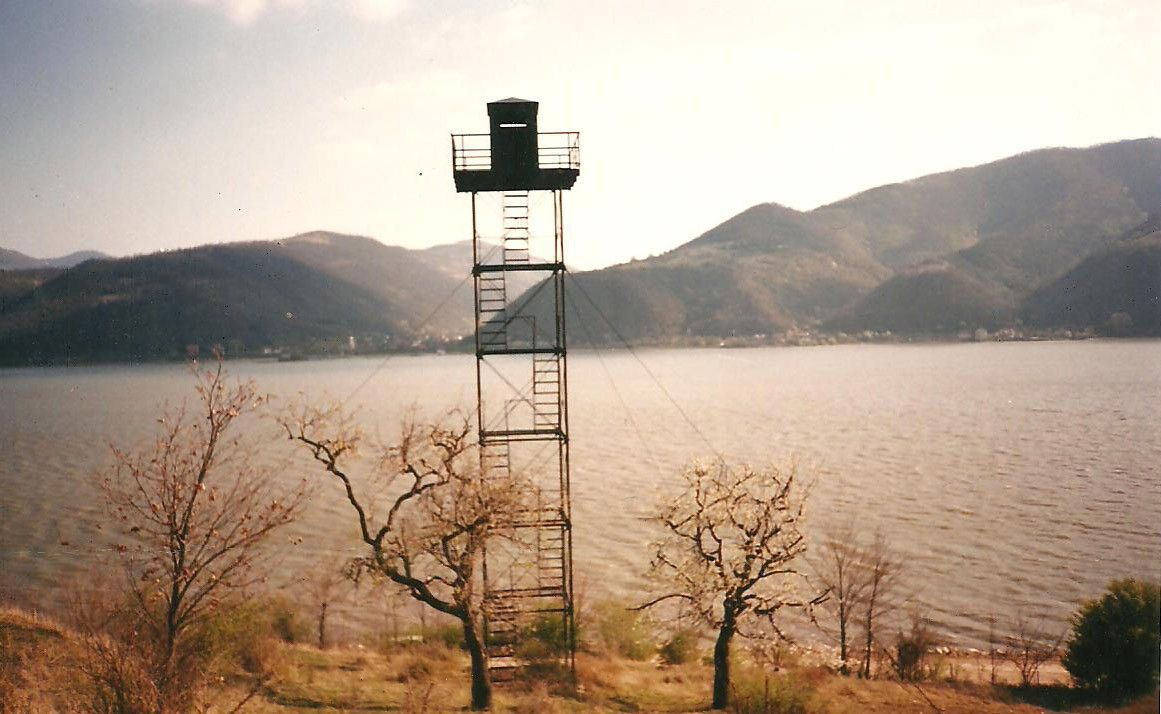 Contrabanda cu ţigări s-a mutat din vămi pe Dunăre şi pe fâşia verde
