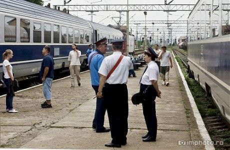 Trenurile nu circulă miercuri între orele 7.00 şi 9.00.