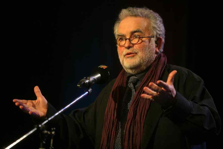 Lauri pentru elitele culturale şi ştiinţifice