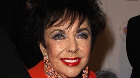 Elizabeth Taylor a fost înmormântată în cimitirul unde se află şi Michael Jackson