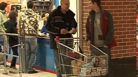 Ce economii se fac dacă s-ar aplica reducerea TVA la 5%