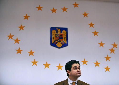 Toader Paleologu candidează la şefia PDL