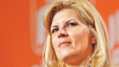 Am carnetul meu, sunt pedelist. Scrisoare „emoţionantă” către Elena Udrea