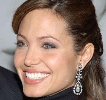 Angelina Jolie, noua imagine Louis Vuitton