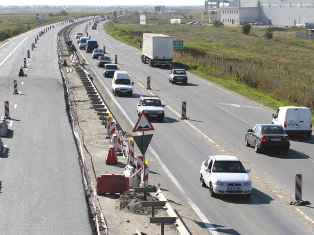 Traficul rutier pe autostrada Soarelui, supravegheat din elicopter