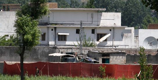 Bin Laden a fost executat în faţa familiei, spune fiica teroristului