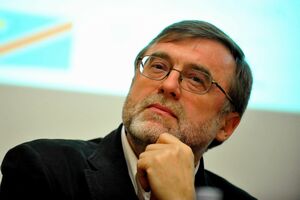 Matei Vişniec: „Francezul nu ştie limbi străine pentru că nu le aude în filme”