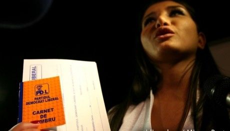 Elena Băsescu: Tati, a învins Boc!
