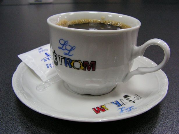 Consumul excesiv de cafea reduce şansele de a rămâne însărcinată
