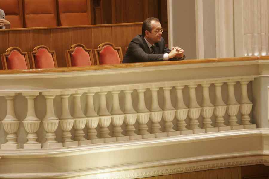 Emil Boc face pe neprihănitul: Nu sunt omul care să se fi agăţat vreodată de putere