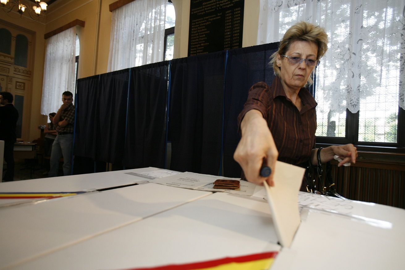 PDL forțează un singur tur la primării