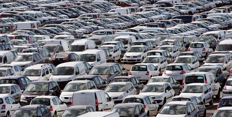 Taxa auto se va aplica şi maşinilor înmatriculate până în 2007