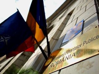 România a împrumutat 11,5 mld. euro în cinci luni pentru funcţionarea statului