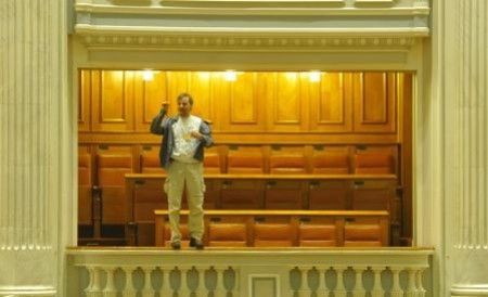 Protestul lui Adrian Sobaru, cercetat penal ca accident de muncă