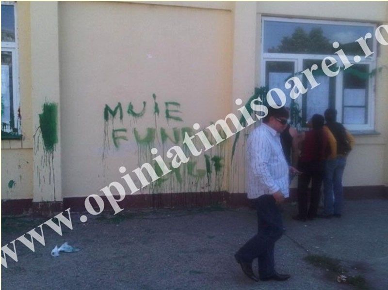 Funeriu, batjocorit de elevi în Timişoara