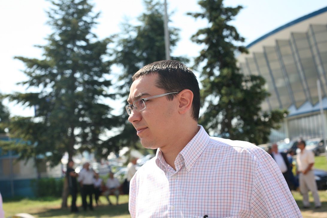 Ponta: Daniel Funeriu e preşedinte, să ne cheme la consultări?