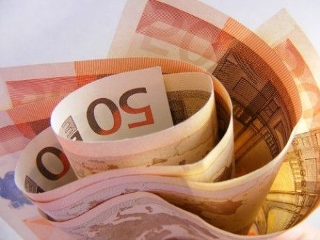 Românii de afară au trimis în ţară doar 1,3 mld. euro în primele cinci luni