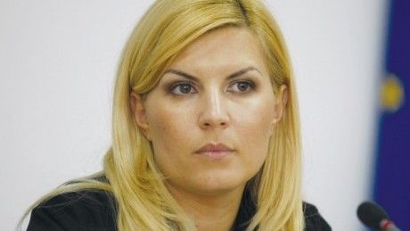 Udrea nu va mai primi titlul de cetăţean de onoare al municipiului Vulcan