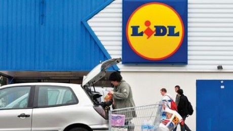 Lidl face angajări: 2.450 lei brut pe lună – vânzător, 6.000 lei – şef de magazin
