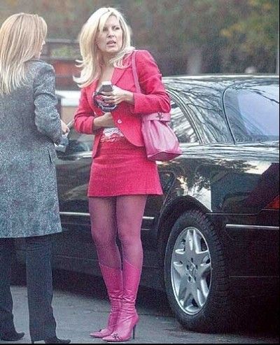 Udrea: nu avem voie sa mărim salariile şi pensiile