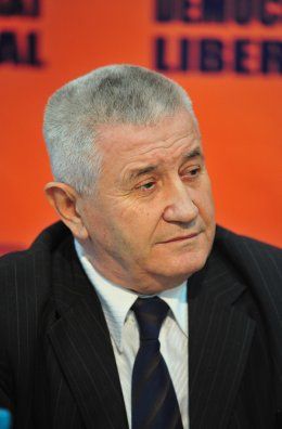 Ariton şi-a pus consilierul în fruntea combinatului Oltchim