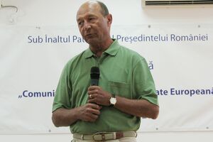 Băsescu: După corupţia cu sacoşa, avem şi corupţie bugetară