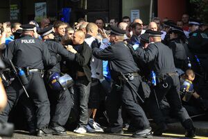 60 de arestări în urma violenţelor de sâmbătă de la Londra